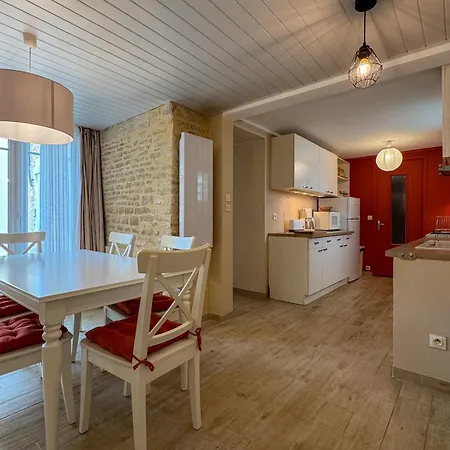 Titmae Bis 乌伊斯特勒昂